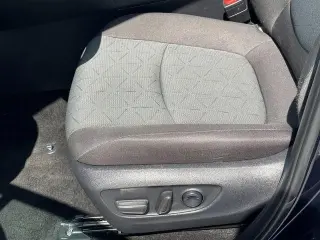 Toyota RAV4 2025 AWD XLE 4dr SUV