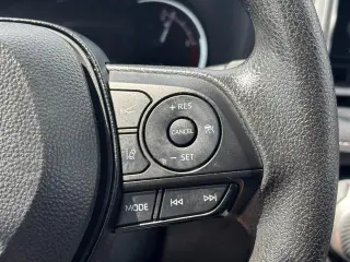 Toyota RAV4 2025 AWD XLE 4dr SUV