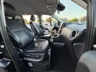 2016 Mercedes-Benz Metris Passenger Van