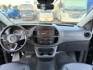 2019 Mercedes-Benz Metris Passenger Van