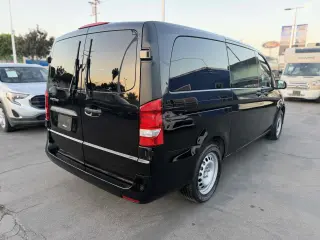 2019 Mercedes-Benz Metris Passenger Van