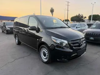2019 Mercedes-Benz Metris Passenger Van