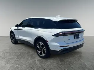 Lincoln Nautilus Premiere Híbrido 2024 AWD SUV de 4 puertas