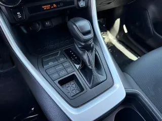 Toyota RAV4 2019 AWD LE 4dr SUV