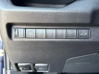 Toyota RAV4 2025 XLE Premium 4dr SUV