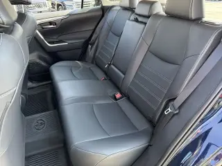 Toyota RAV4 2025 XLE Premium 4dr SUV
