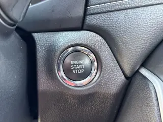 Toyota RAV4 2025 XLE Premium 4dr SUV