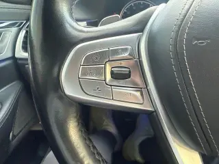 Serie 7 BMW 2019 750i Sedán 4 puertas