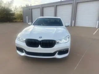 Serie 7 BMW 2019 750i Sedán 4 puertas