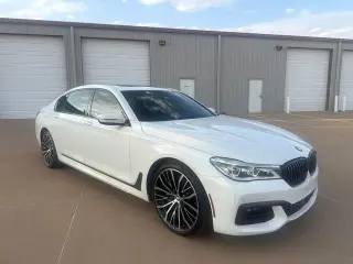 Serie 7 BMW 2019 750i Sedán 4 puertas