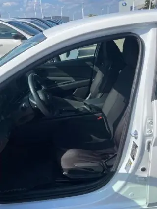 Hyundai ELANTRA 2025 SEL Sport 4dr Sedán