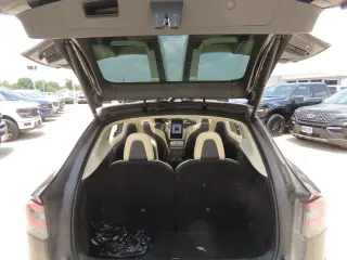 Tesla Model X 2017 AWD 75D 4dr SUV