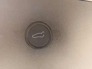 Tesla Model X 2017 AWD 75D 4dr SUV