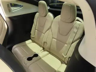 Tesla Model X 2017 AWD 75D 4dr SUV