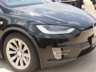 Tesla Model X 2017 AWD 75D 4dr SUV