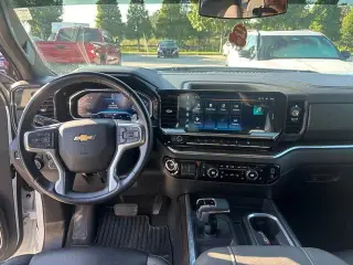 Chevrolet Silverado 1500 2025 4x4 LT 4dr Crew Cab 5.8 ft. SB con 1LT