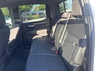Chevrolet Silverado 1500 2025 4x4 LT 4dr Crew Cab 5.8 ft. SB con 1LT