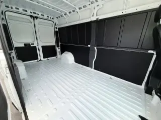 Ram ProMaster 2025 Tradesman 2500 159 WB 3dr High Roof Cargo Van sin Asiento de Pasajero