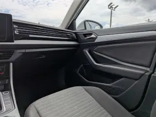 Volkswagen Jetta 2025 S 4dr Sedán