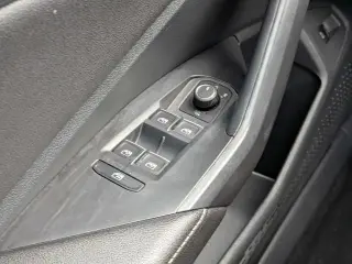 Volkswagen Jetta 2025 S 4dr Sedán