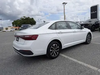 Volkswagen Jetta 2025 S 4dr Sedán