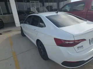 Volkswagen Jetta 2024 SE 4dr Sedán