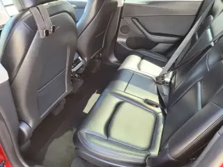 Tesla Model Y 2024 AWD Larga Autonomía 4dr Crossover