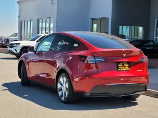 Tesla Model Y 2024 AWD Larga Autonomía 4dr Crossover