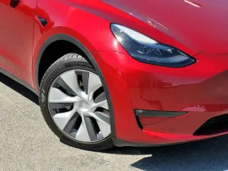 Tesla Model Y 2024 AWD Larga Autonomía 4dr Crossover
