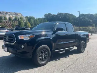 Toyota Tacoma 2023 4x2 SR5 4dr Access Cab 6.1 ft LB