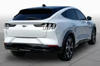 Ford Mustang Mach-E 2023 Premium 4dr SUV