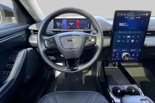 Ford Mustang Mach-E 2023 Premium 4dr SUV