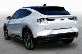Ford Mustang Mach-E 2023 Premium 4dr SUV