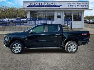 Ford Ranger 2024 4x4 XLT 4puertas SuperCrew 5.0 ft. caja corta
