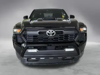 Toyota Tacoma 2024 4x2 SR5 4dr Double Cab 5.0 ft SB
