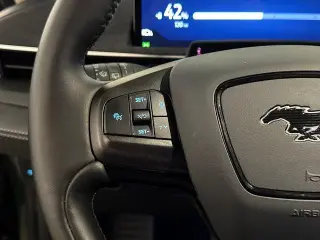 Ford Mustang Mach-E 2025 AWD Premium 4dr SUV