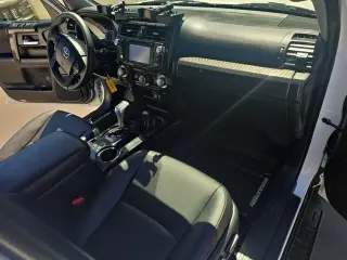 Toyota 4Runner 2019 4x4 SR5 Premium 4dr SUV
