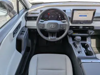 Toyota RAV4 2026 XLE Premium 4 SUV