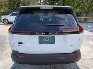 Toyota RAV4 2026 XLE Premium 4 SUV