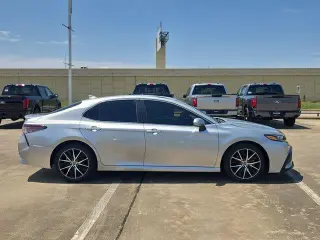 Toyota Camry 2023 SE 4dr Sedán