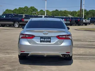 Toyota Camry 2023 SE 4dr Sedán