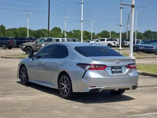 Toyota Camry 2023 SE 4dr Sedán
