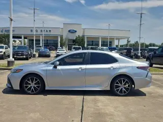 Toyota Camry 2023 SE 4dr Sedán