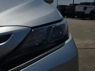 Toyota Camry 2023 SE 4dr Sedán