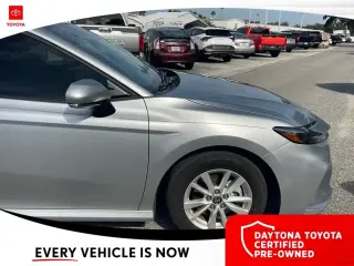 Toyota Camry 2025 LE 4dr Sedán