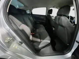 Honda Civic 2020 LX 4dr Sedán CVT