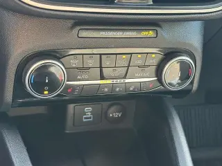 Ford Escape Híbrido Enchufable 2022 SE 4dr SUV