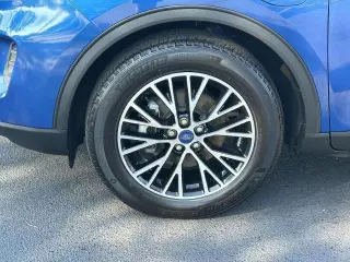 Ford Escape Híbrido Enchufable 2022 SE 4dr SUV