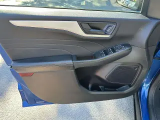 Ford Escape Híbrido Enchufable 2022 SE 4dr SUV