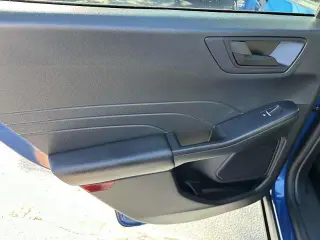 Ford Escape Híbrido Enchufable 2022 SE 4dr SUV